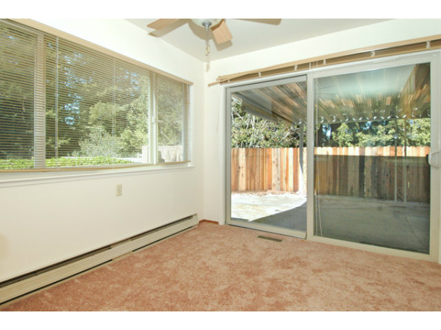 815 Larkin Valley Road Watsonville, CA 95076 - Photo 9 of 13 Gallery Image 9