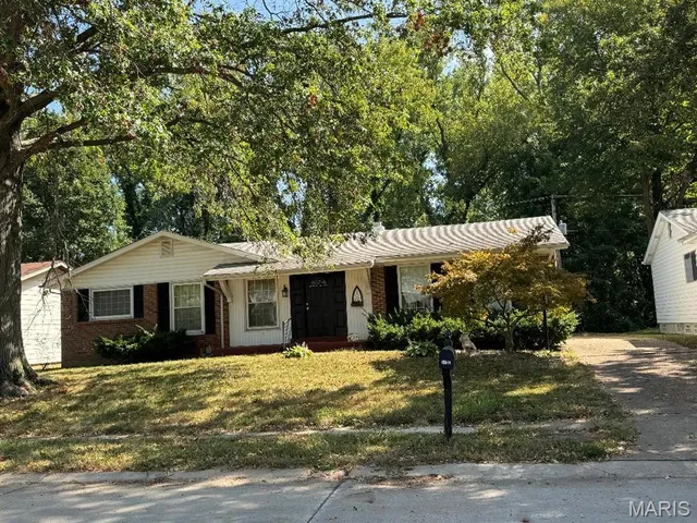 $185,000 | 3230 Churchill Drive, Florissant, MO 63033