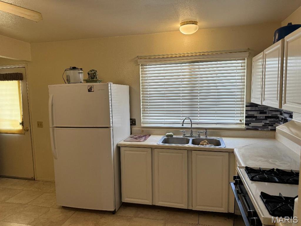 3230 Churchill Drive Florissant, MO 63033 - Photo 6 of 15