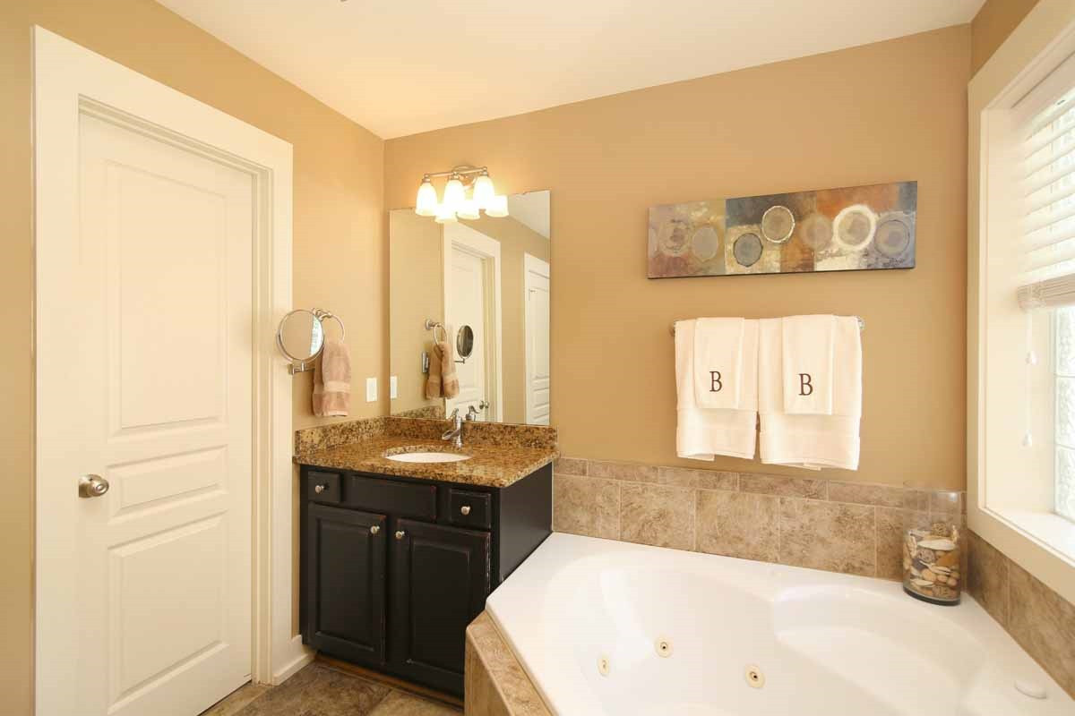 460 Waterville Street Raleigh, NC 27603 - Photo 11 of 19 Master Bath/Spa