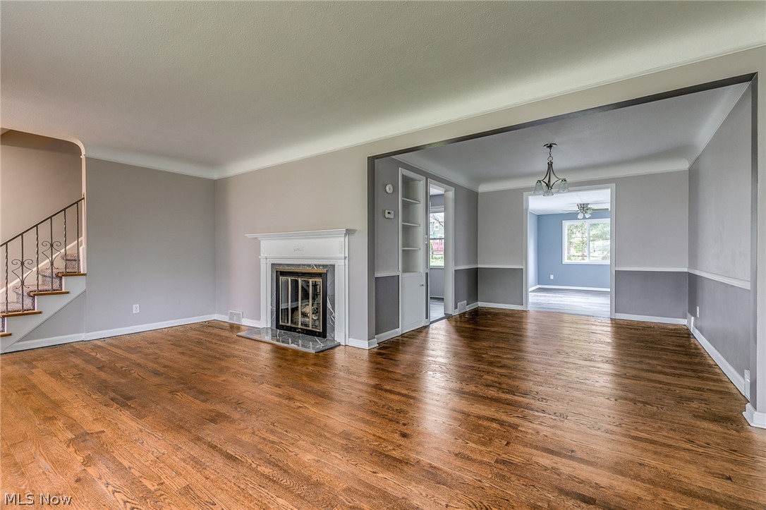 1138 Croyden Road Lyndhurst, OH 44124 - Photo 3 of 35