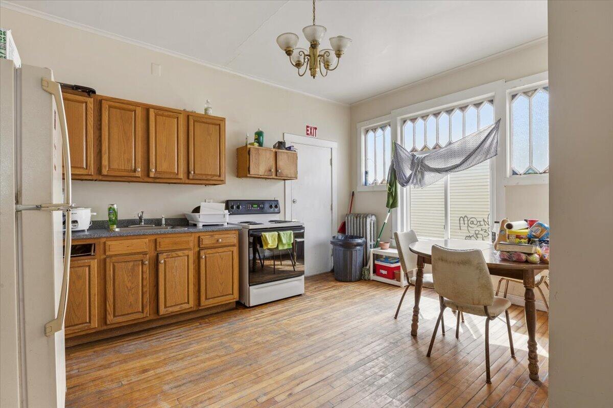 73 College Street Lewiston, ME 04240 - Photo 17 of 45 Kitchen