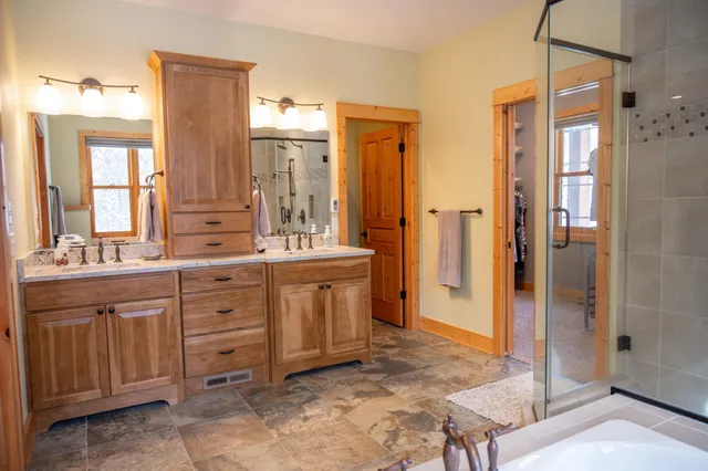 $1,974,000 | 1885 Dakota Junction, Friendship, WI 53934