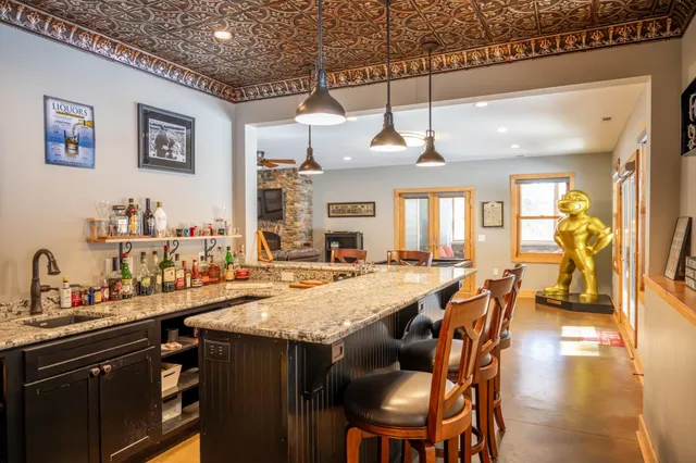 $1,974,000 | 1885 Dakota Junction, Friendship, WI 53934