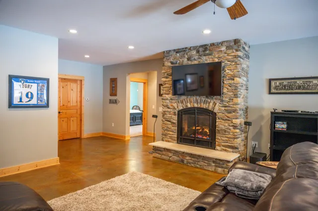 $1,974,000 | 1885 Dakota Junction, Friendship, WI 53934