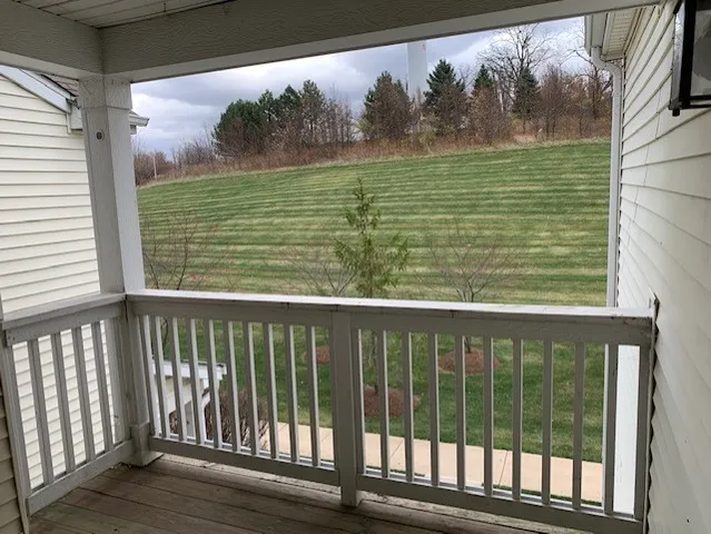 $1,650 | 2327 Silverstone Drive, Unit 2327, Carpentersville, IL 60110