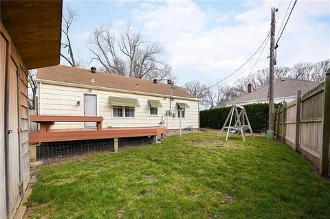 $310,000 | 5005 Sycamore Drive, Roeland Park, KS 66205