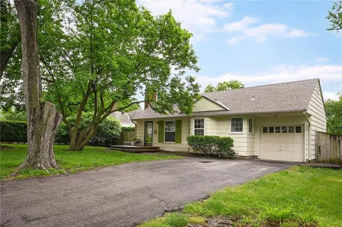 $310,000 | 5005 Sycamore Drive, Roeland Park, KS 66205