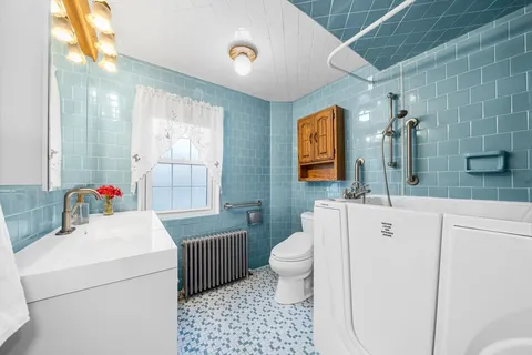 $950,000 | 293 Florence Road, Waltham, MA 02453