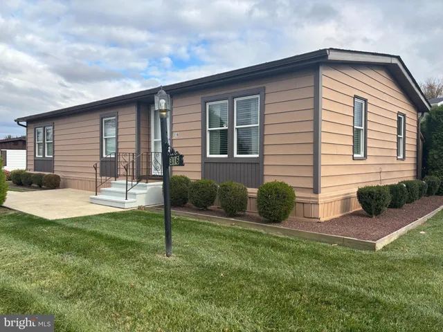 $174,500 | 316 Meadow Court, North Wales, PA 19454