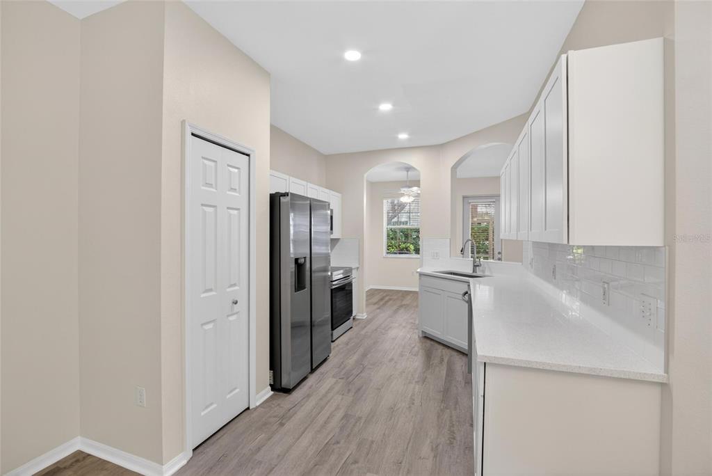 6418 Rosefinch Court, Unit 103 Lakewood Ranch, FL 34202 - Photo 6 of 48
