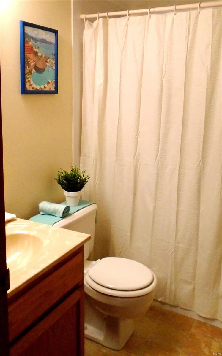 4539 Little Rock Road, Unit F St. Louis, MO 63128 - Photo 18 of 20 Gallery Image 18