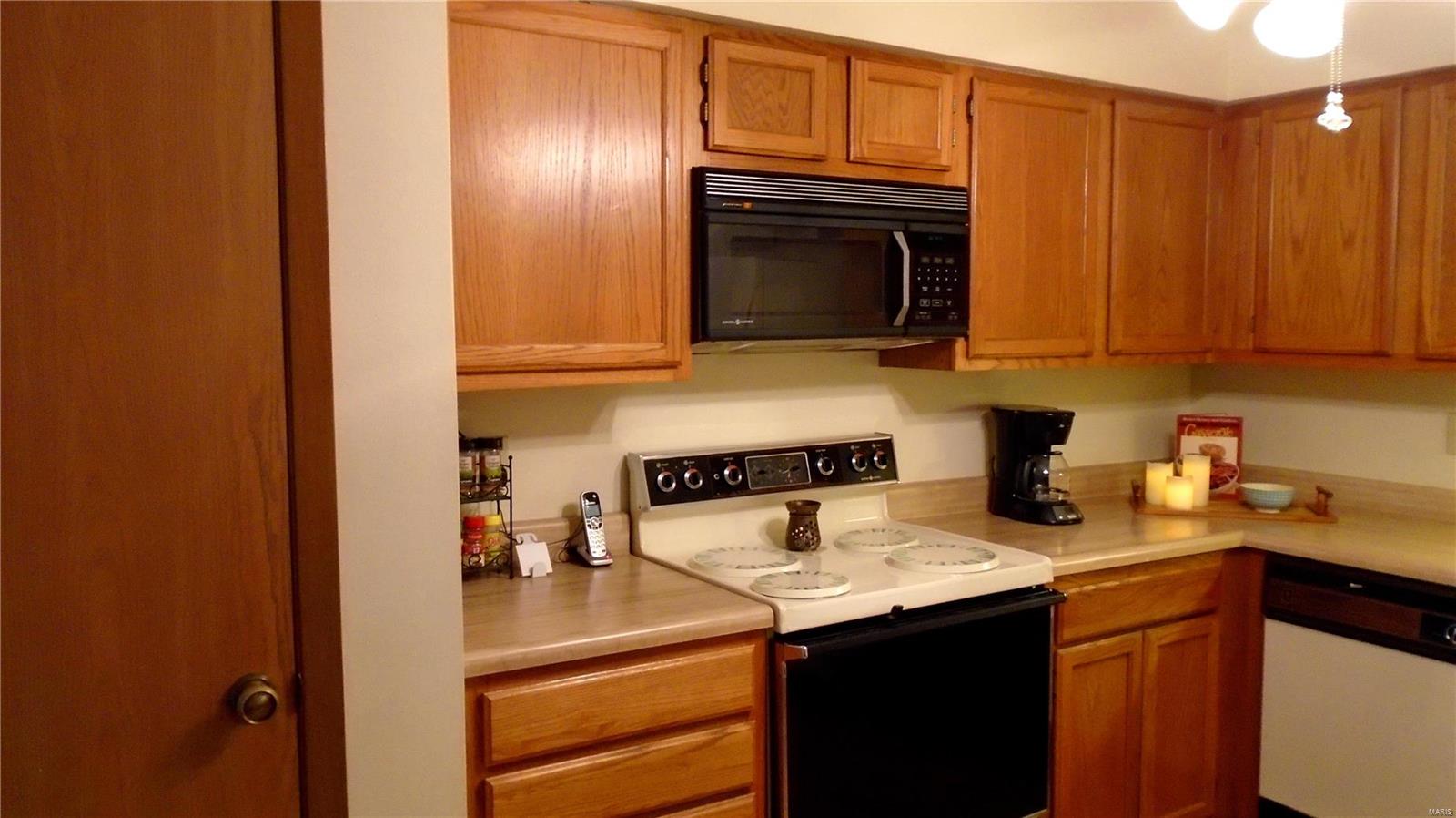 4539 Little Rock Road, Unit F St. Louis, MO 63128 - Photo 8 of 20 Gallery Image 8