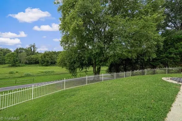 $572,400 | 414 Lynrock Street, Eden, NC 27288