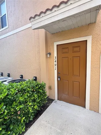 $1,800 | 3491 Parkridge Circle, Unit 16201, Sarasota, FL 34243