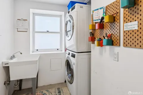 $1,368,000 | 400 Goettingen Street, San Francisco, CA 94134