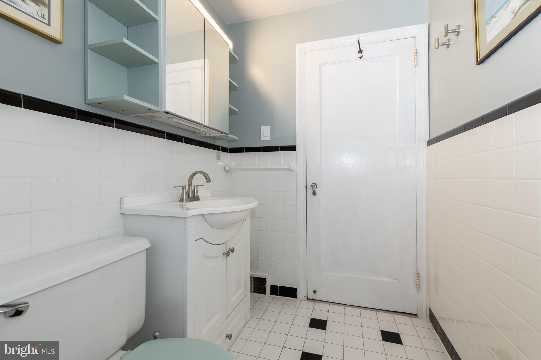 52 Woodbine Road Havertown, PA 19083 - Photo 34 of 38