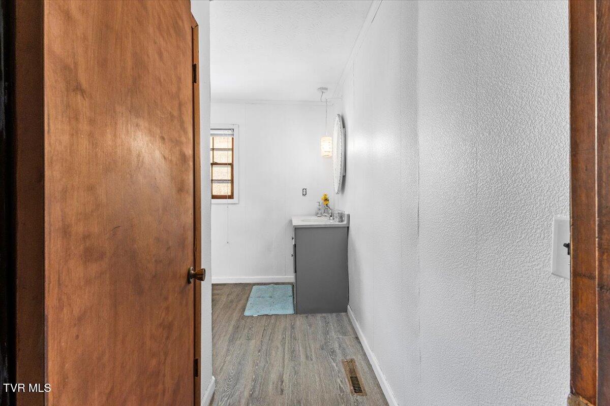 408 Miller Road Trade, TN 37691 - Photo 15 of 42 16-128A1559