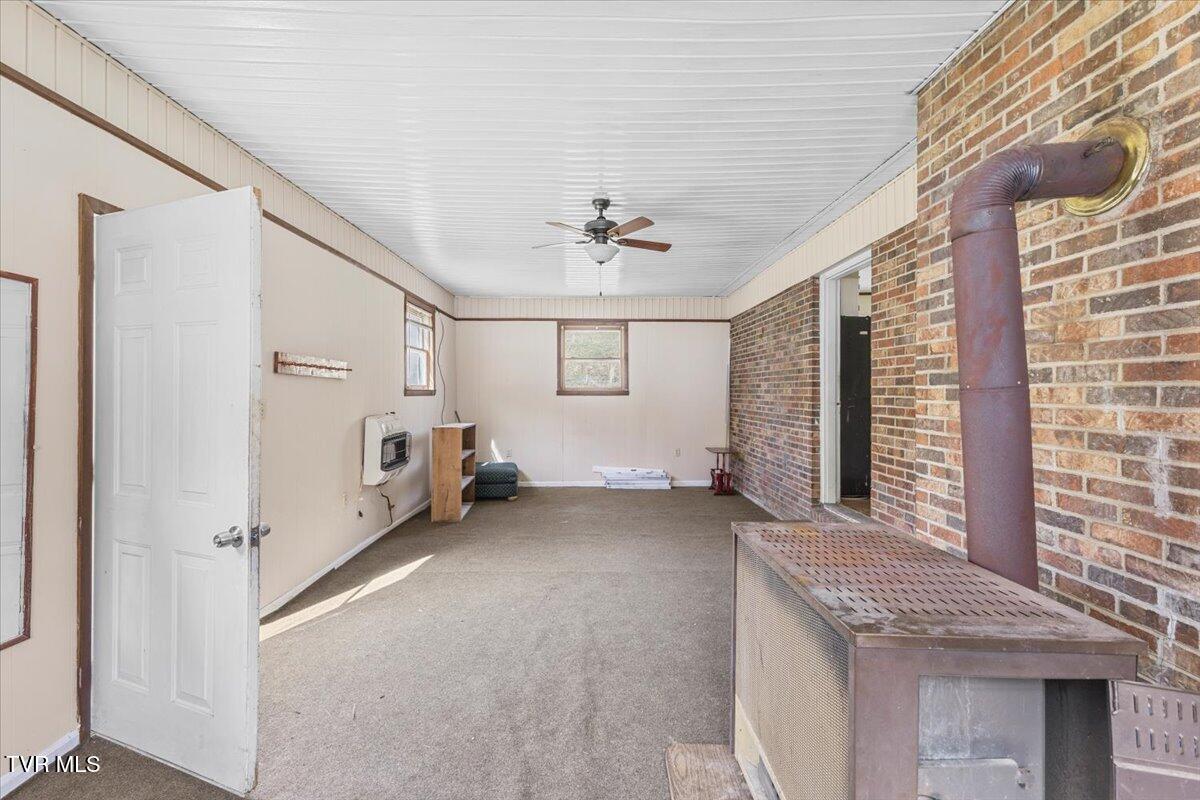 408 Miller Road Trade, TN 37691 - Photo 27 of 42 28-128A1602