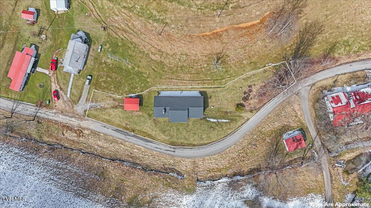408 Miller Road Trade, TN 37691 - Photo 39 of 42 42-DJI_20250222133638_0532_D