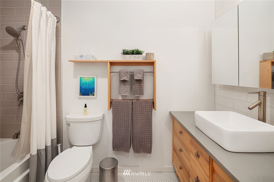 14541 167th Place Southeast Renton, WA 98059 - Photo 15 of 36 Gallery Image 15