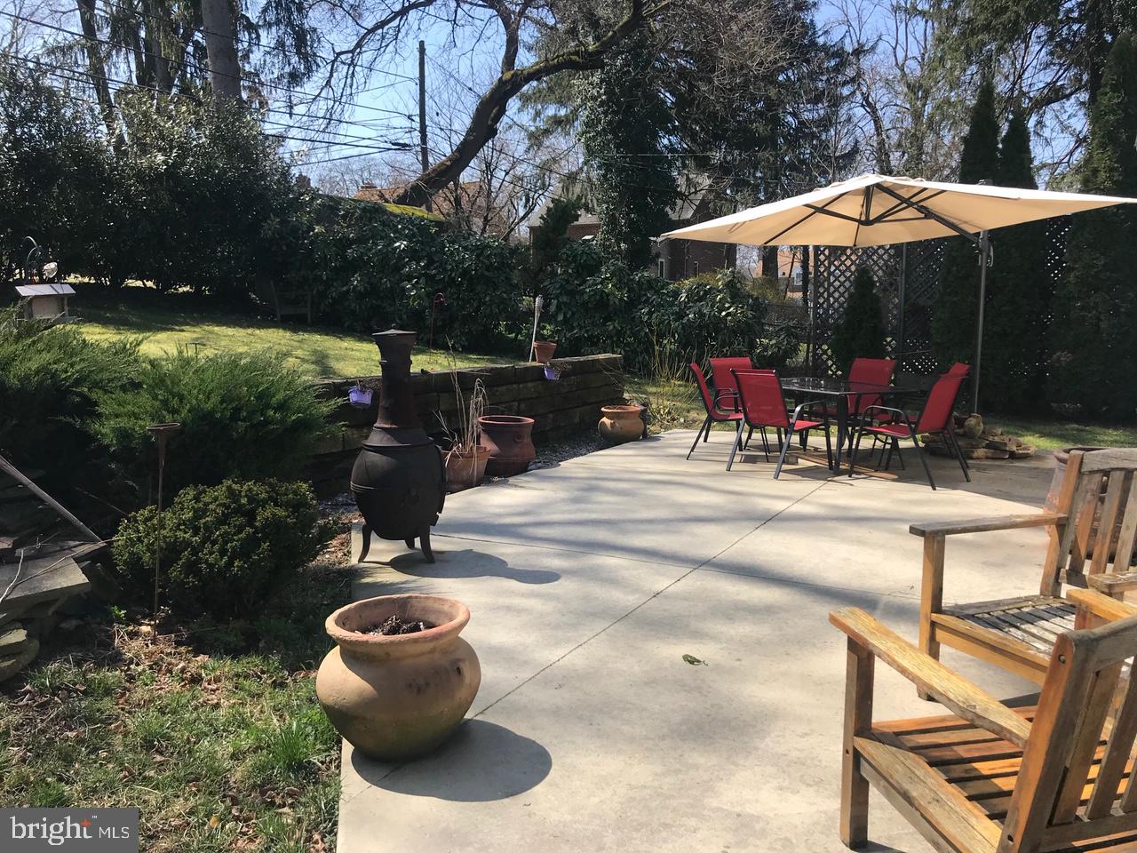 124 Berkley Road Devon, PA 19333 - Photo 10 of 12 Back Patio