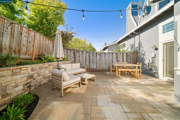 $1,268,000 | 300 Bridgeside Circle, Danville, CA 94506