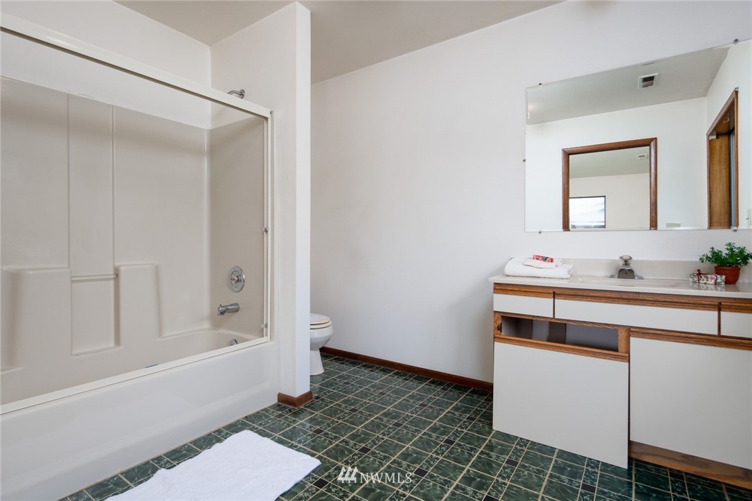 39701 Cape Horn Road Concrete, WA 98237 - Photo 17 of 38 Gallery Image 17
