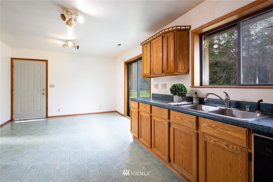 39701 Cape Horn Road Concrete, WA 98237 - Photo 29 of 38 Gallery Image 29