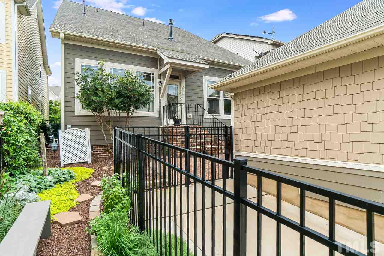 1416 Rodessa Run Raleigh, NC 27607 - Photo 24 of 25