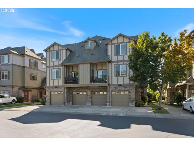 $279,999 | 7902 Northeast Miriam Way, Hillsboro, OR 97006