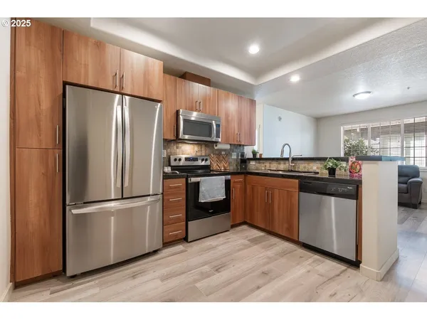 $279,999 | 7902 Northeast Miriam Way, Hillsboro, OR 97006