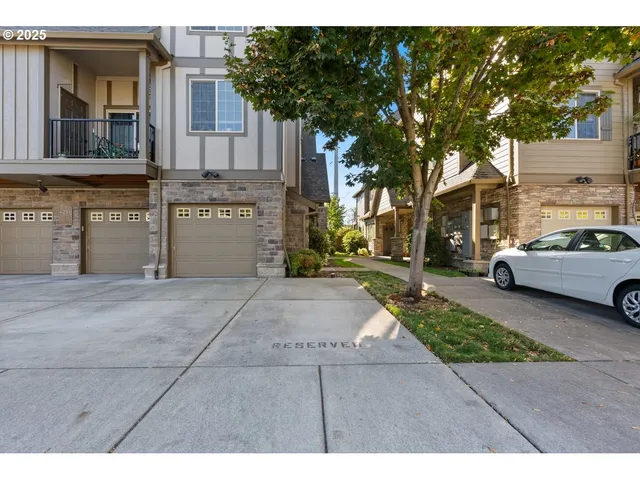 $279,999 | 7902 Northeast Miriam Way, Hillsboro, OR 97006