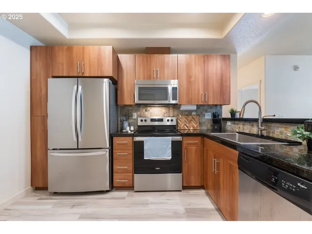 $279,999 | 7902 Northeast Miriam Way, Hillsboro, OR 97006