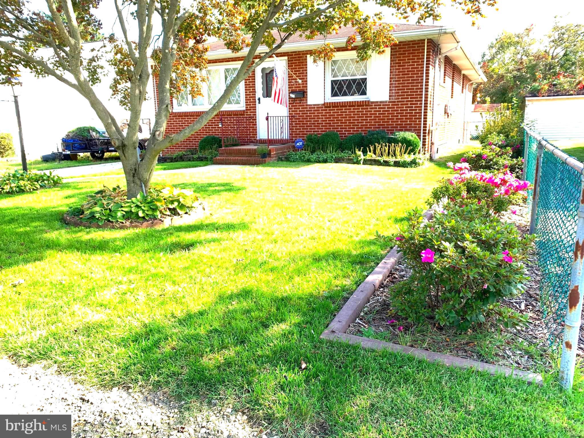 113 Cloverhill Road Pasadena, MD 21122 - Photo 2 of 22 Gallery Image 2