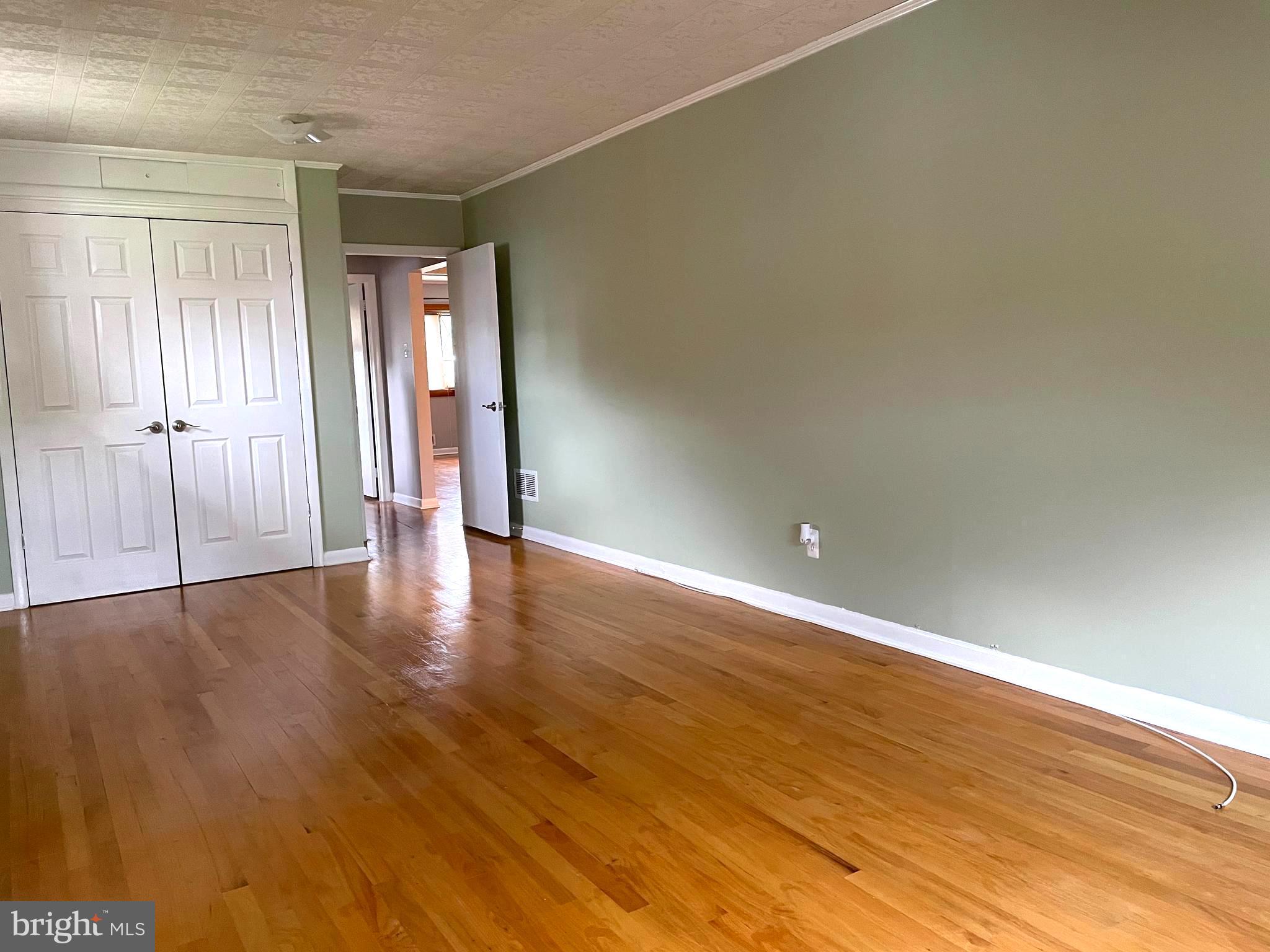 113 Cloverhill Road Pasadena, MD 21122 - Photo 13 of 22 Gallery Image 13