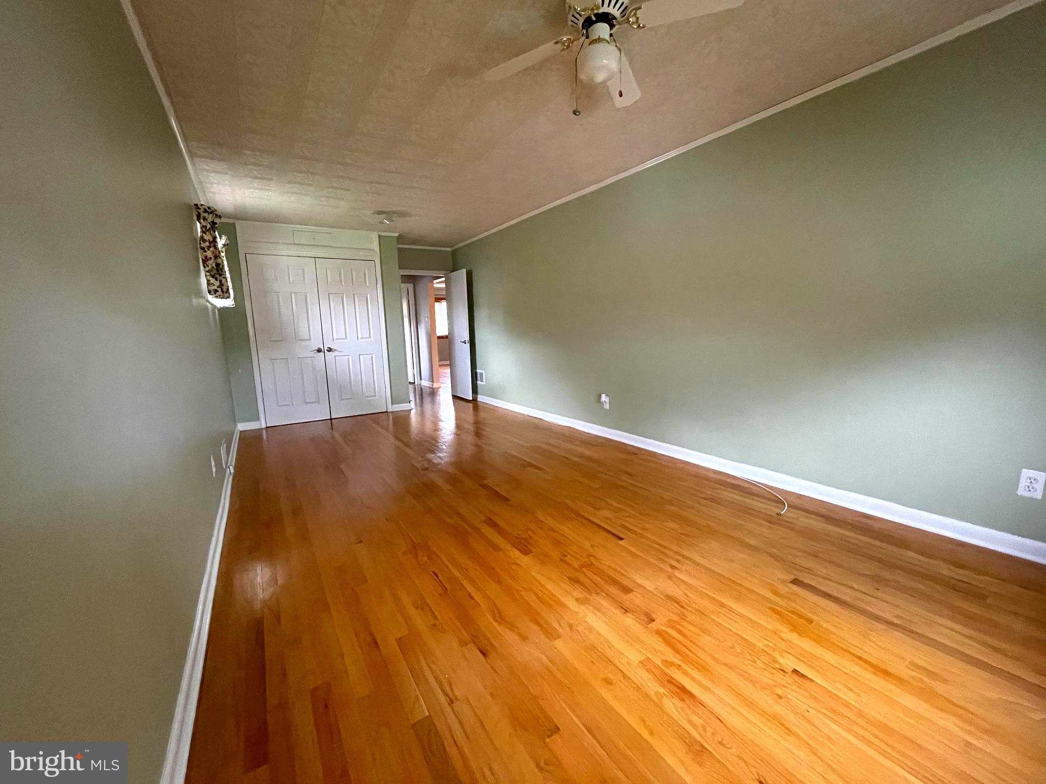 113 Cloverhill Road Pasadena, MD 21122 - Photo 14 of 22 Gallery Image 14