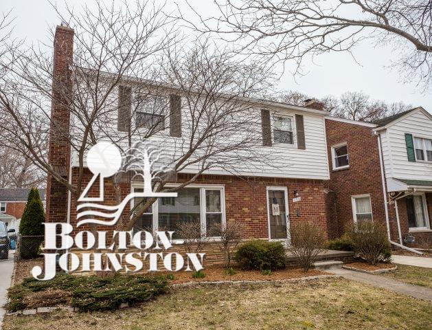 1718 Newcastle Road Grosse Pointe Woods, MI 48236 - Photo 2 of 39