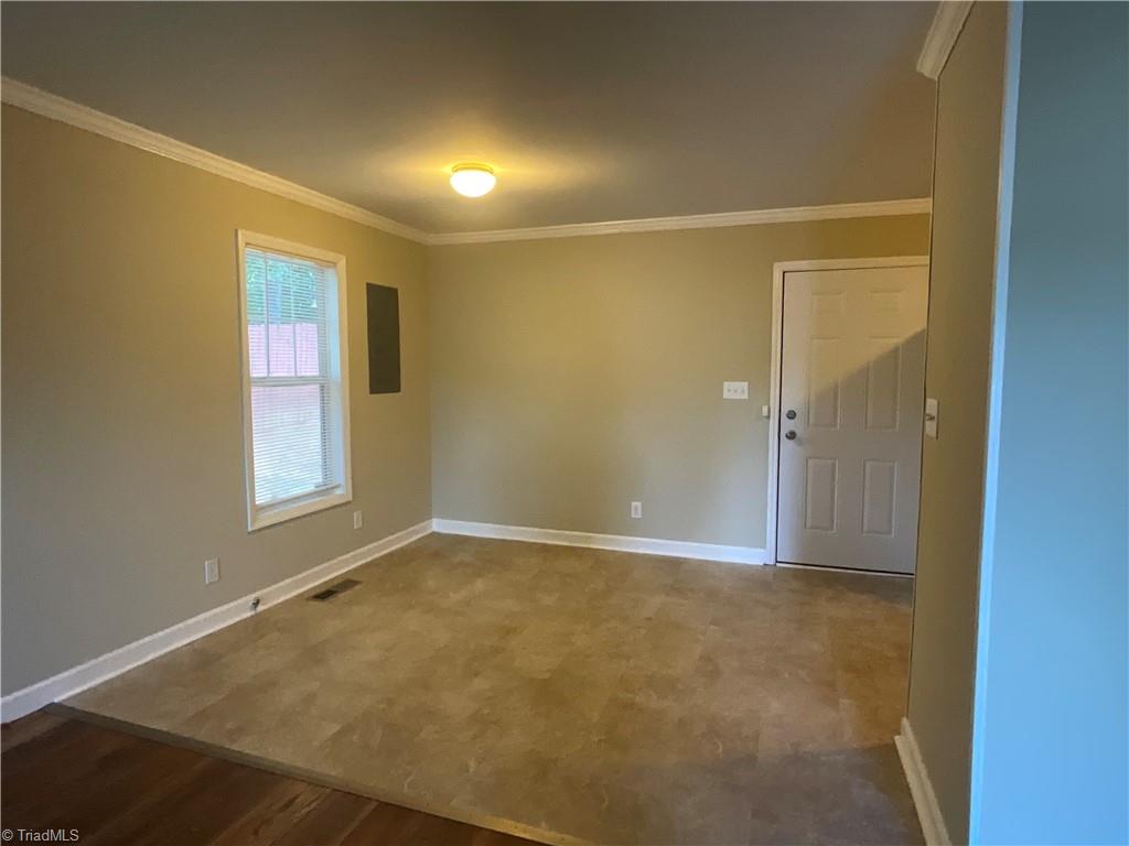 3313 Ridgeback Drive Winston-Salem, NC 27107 - Photo 10 of 34 dining area