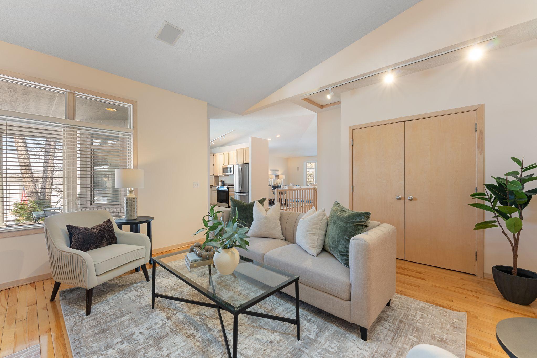 8945 Hilloway Road Eden Prairie, MN 55347 - Photo 20 of 61