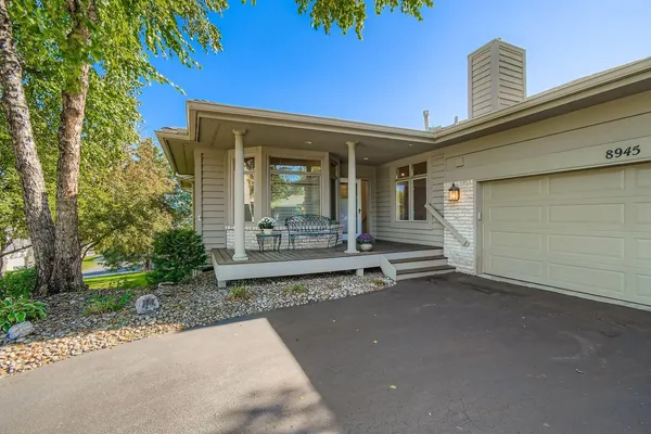 $624,900 | 8945 Hilloway Road, Eden Prairie, MN 55347