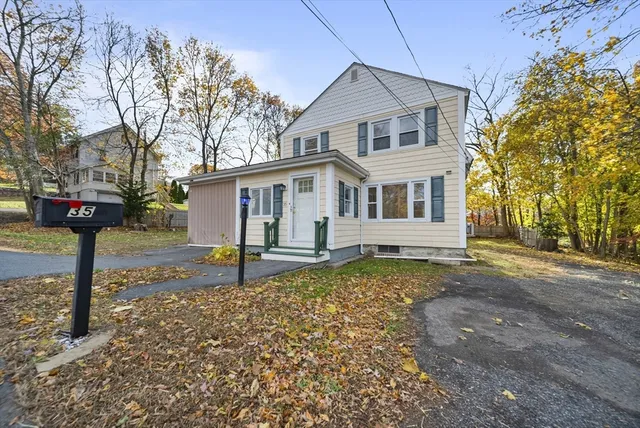 $499,999 | 35 Thissell Avenue, Dracut, MA 01826