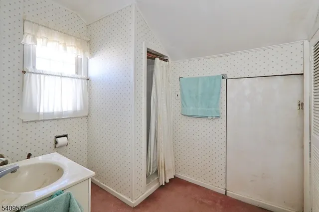 $450,000 | 587 Thoreau Terrace, Union, NJ 07083