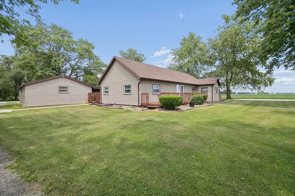 $280,000 | 5472 East 2000 N Road, Kankakee, IL 60901