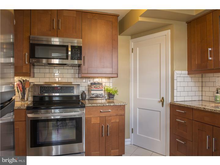 51 West Chelfield Road Glenside, PA 19038 - Photo 11 of 25 Kitchen