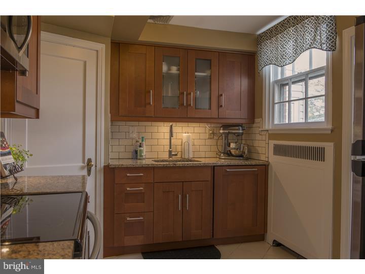 51 West Chelfield Road Glenside, PA 19038 - Photo 10 of 25 Kitchen