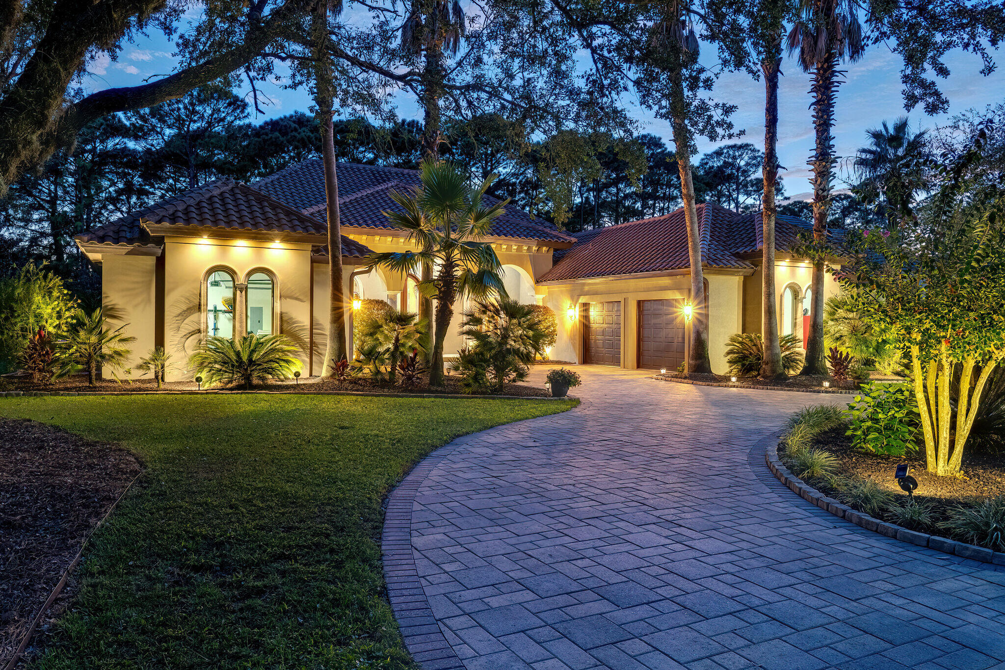 428 Captains Circle Destin, FL 32541 - Photo 6 of 88 a view of a volley ball court