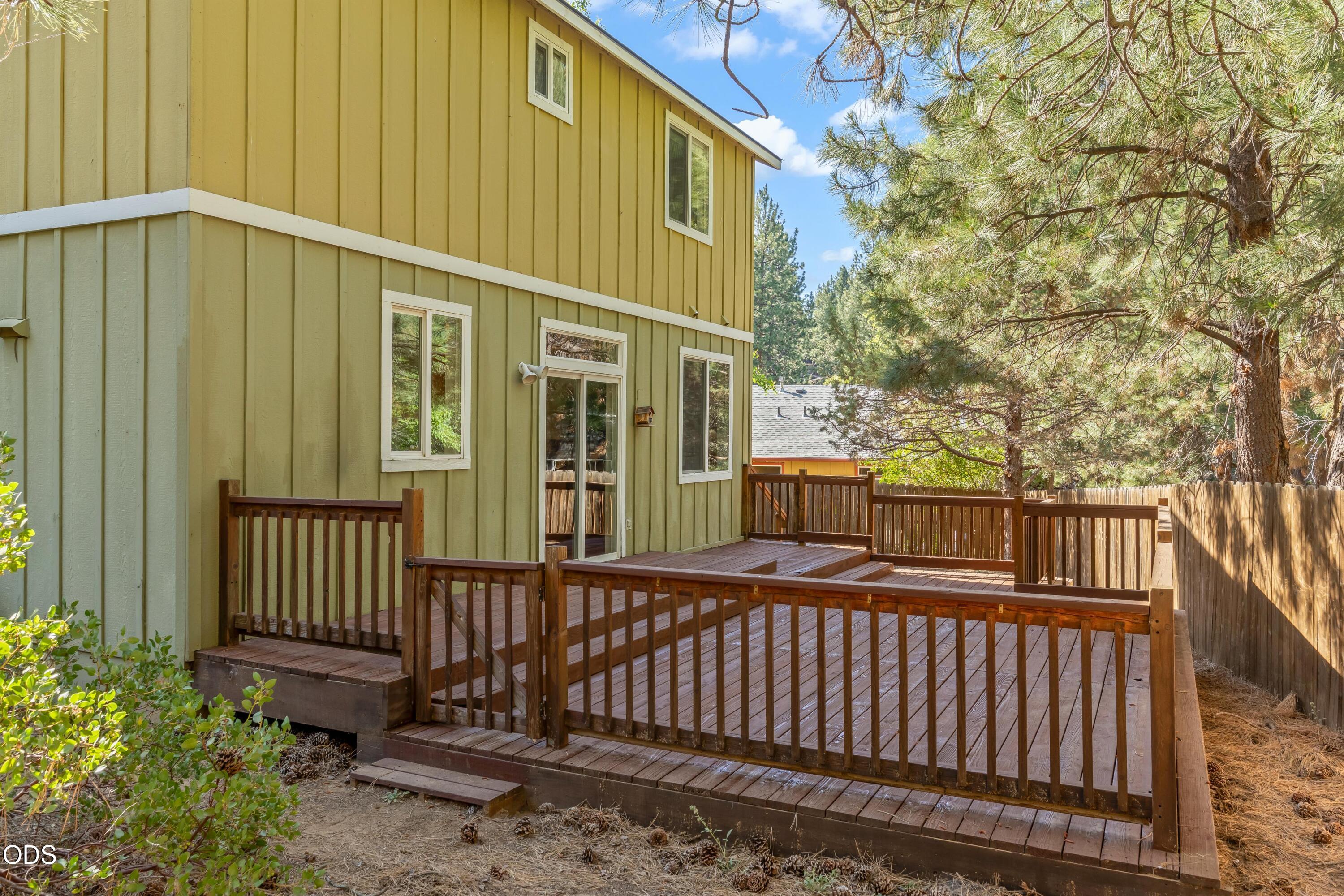61192 Southwest Tall Timber Court Bend, OR 97702 - Photo 35 of 45