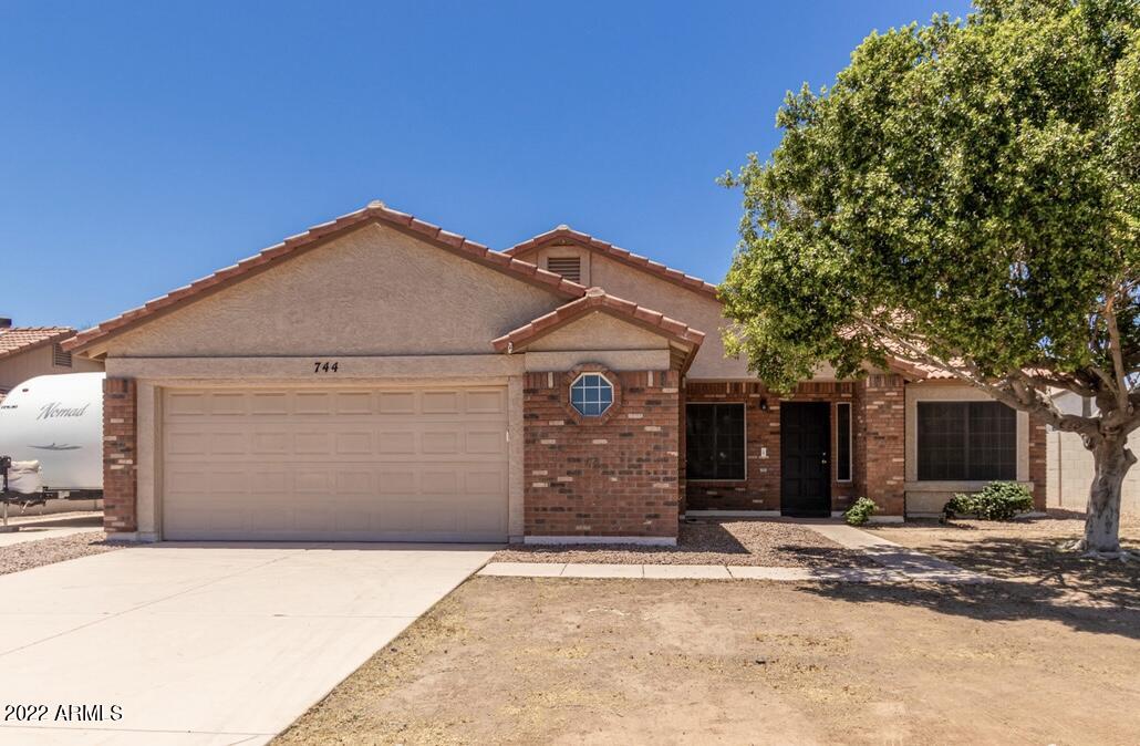 744 South Riata Street Gilbert, AZ 85296 - Photo 1 of 33 LRG - Riata Front