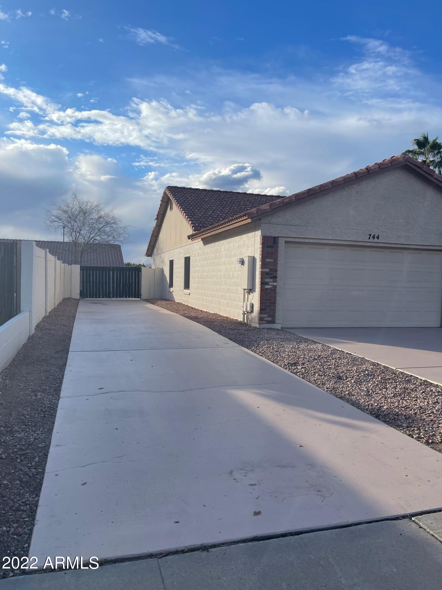 744 South Riata Street Gilbert, AZ 85296 - Photo 28 of 33 IMG_2006